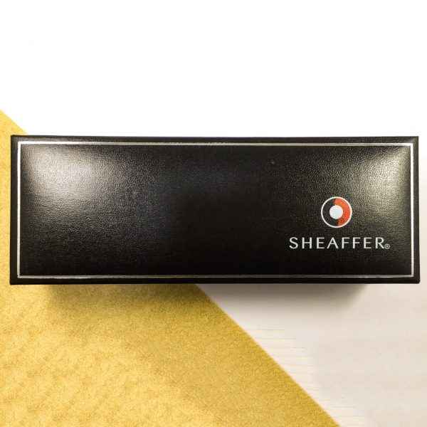 Sheaffer Sagaris GlossBlack ,Chrome cap with Gold Plated Trim Fountain Pen. - Image 8